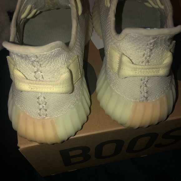 Yeezys Boost 350 V2 “butter”